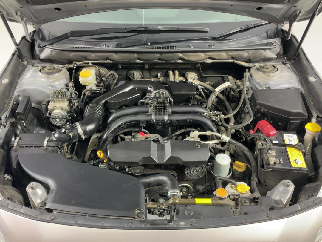 Photo '13' of Subaru Outback
