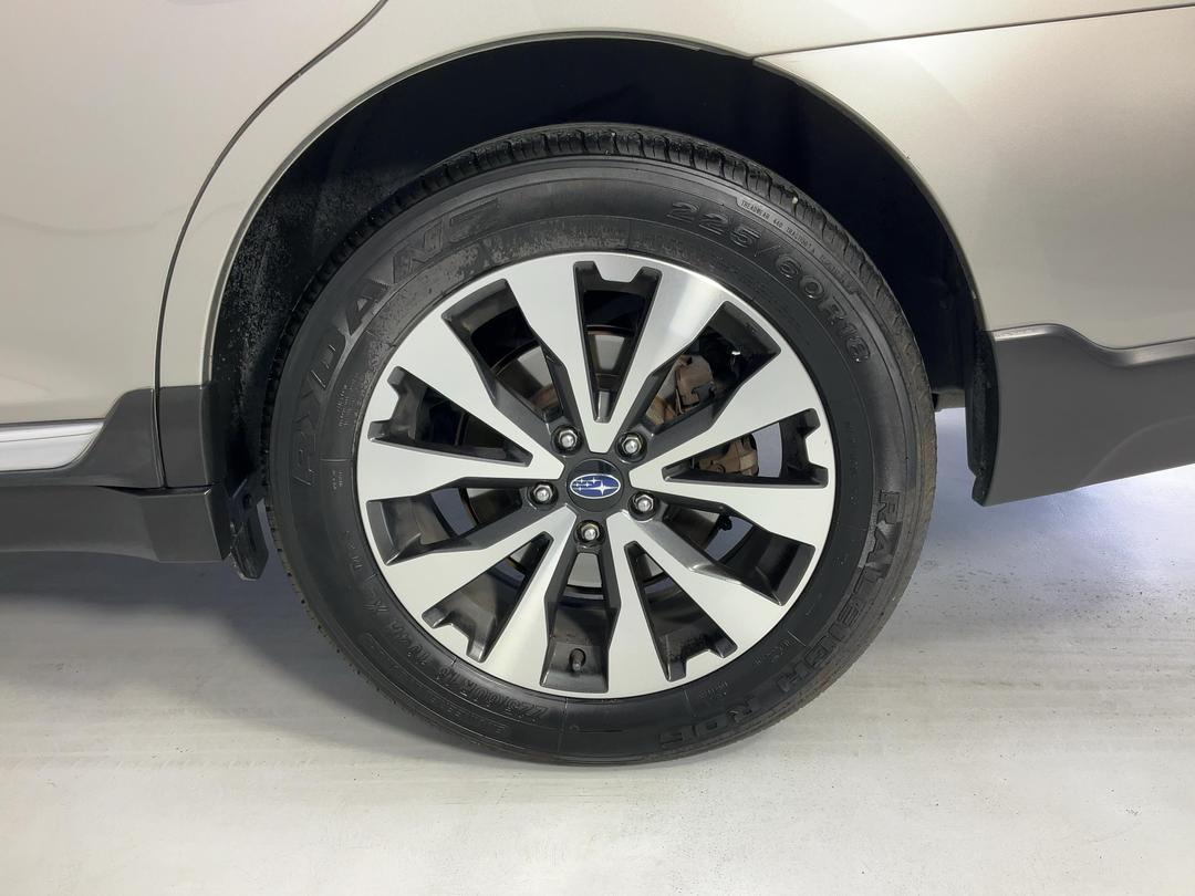 Photo '11' of Subaru Outback