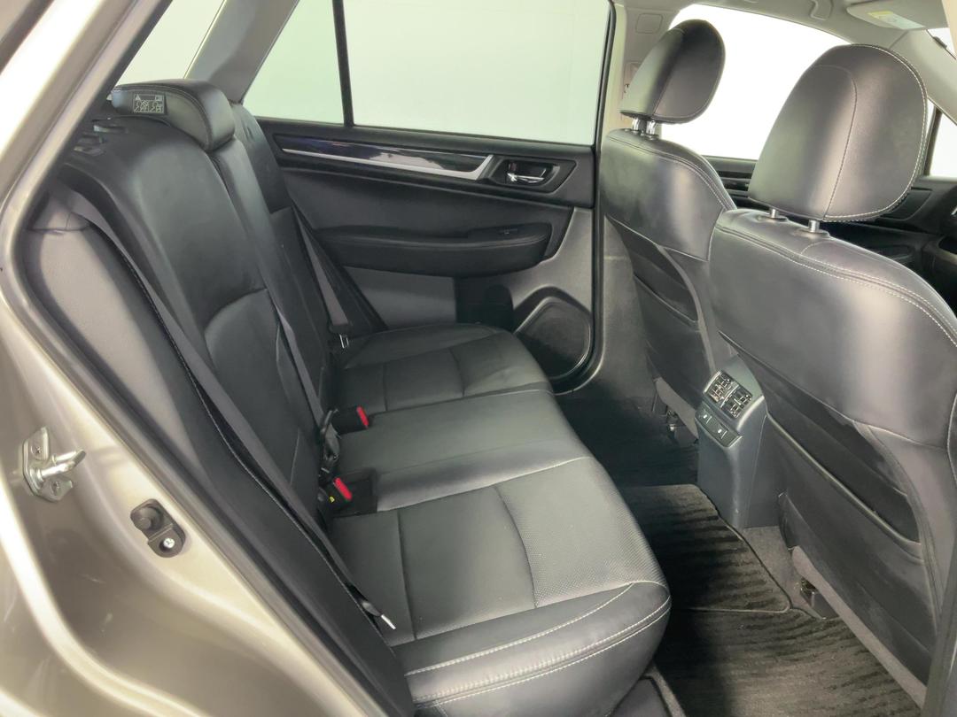 Photo '20' of Subaru Outback