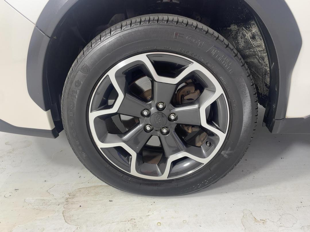Photo '10' of Subaru XV