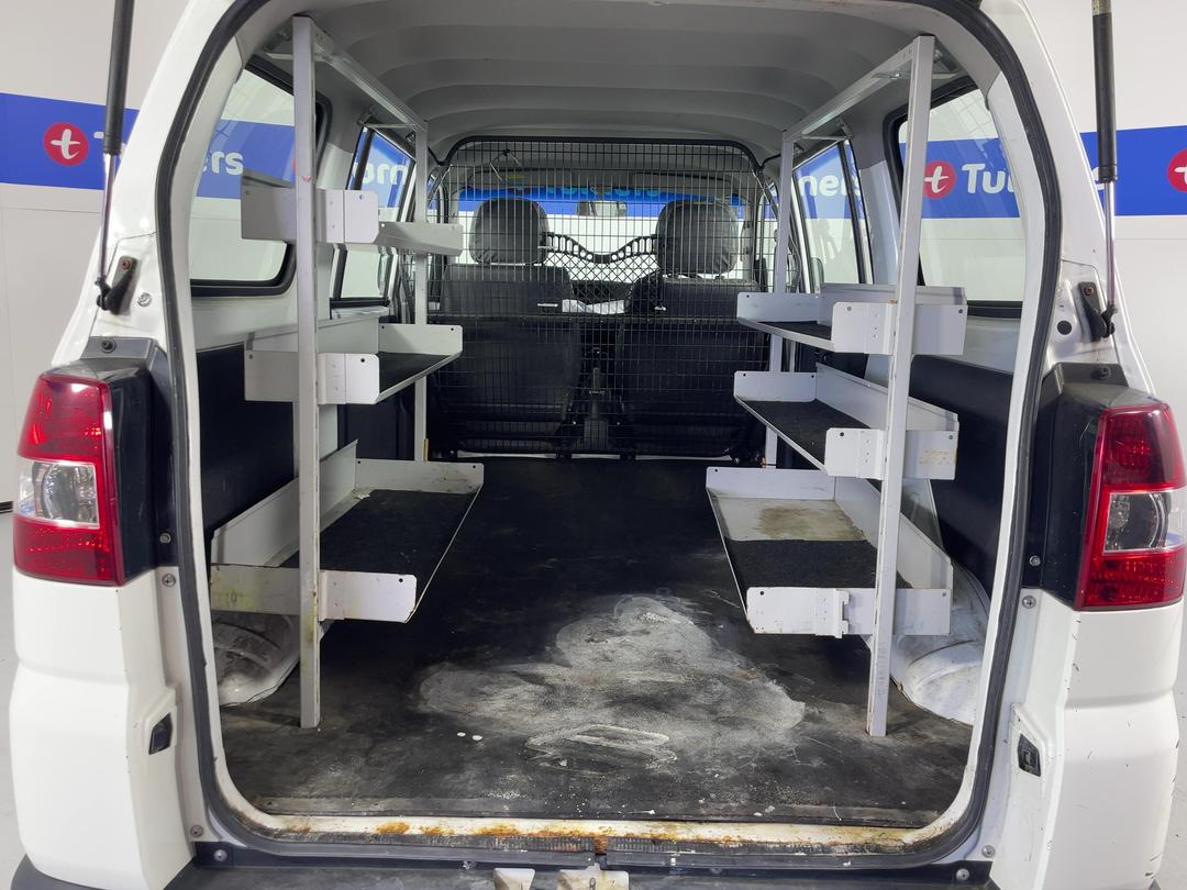Photo '14' of Suzuki APV