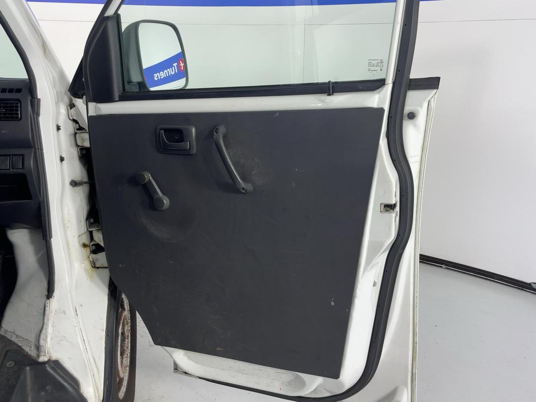 Photo '15' of Suzuki APV