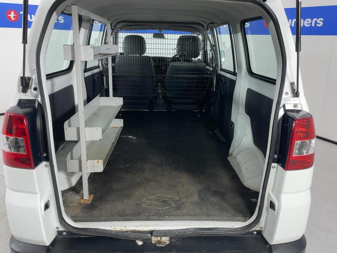Photo '14' of Suzuki APV