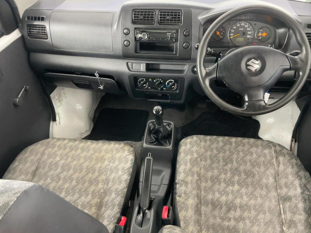 Photo '18' of Suzuki APV
