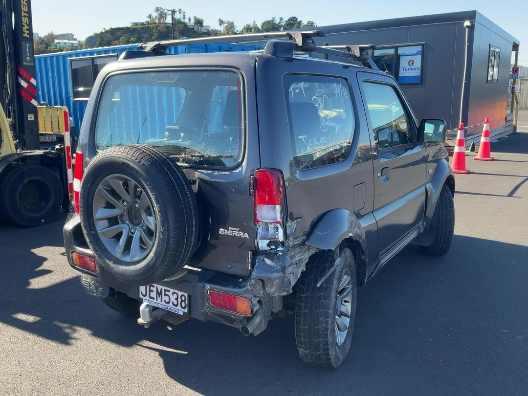 Photo '8' of Suzuki Jimny Sierra Photo '8' of Suzuki Jimny Sierra