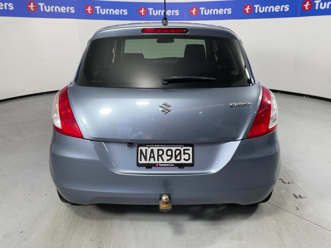 Photo '6' of Suzuki Swift