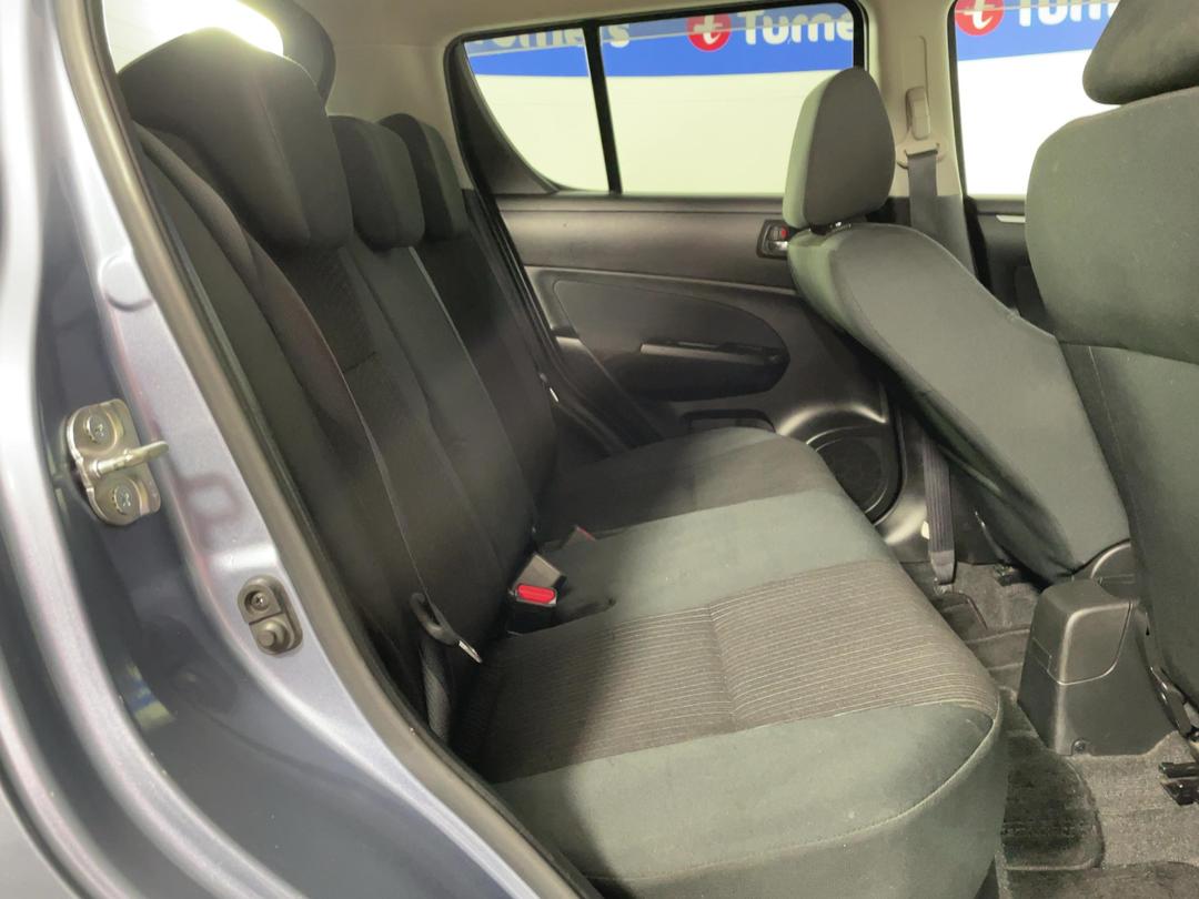 Photo '20' of Suzuki Swift