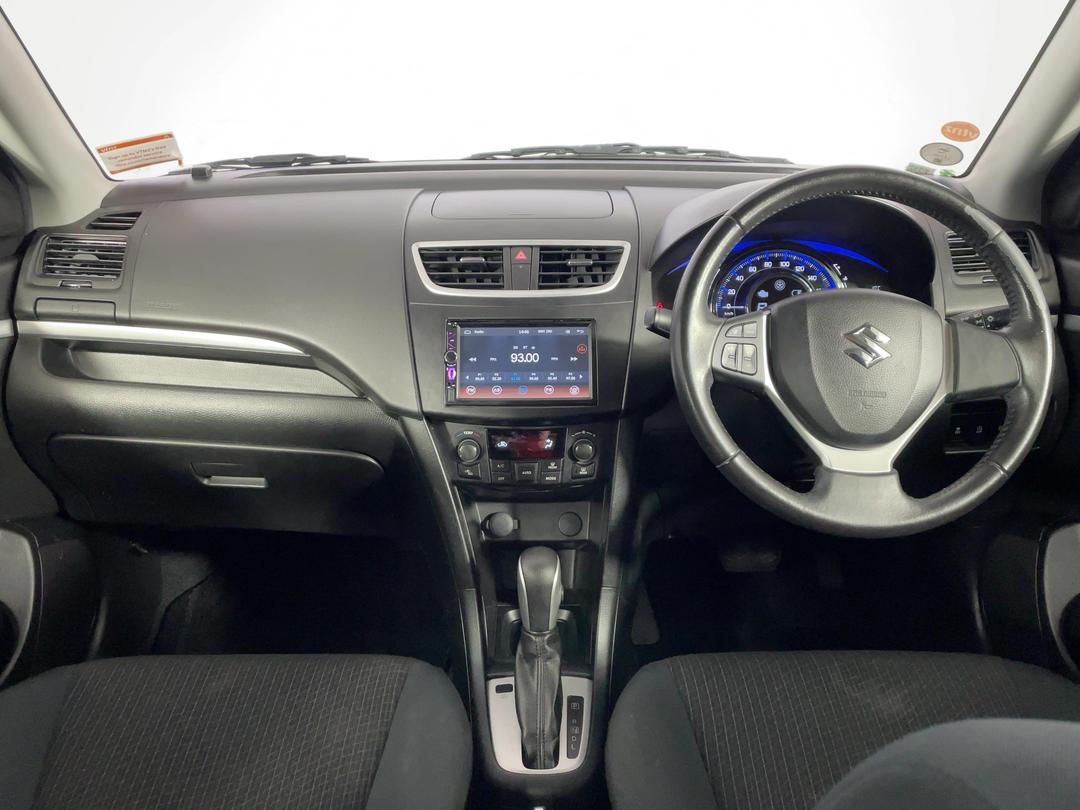 Photo '17' of Suzuki Swift