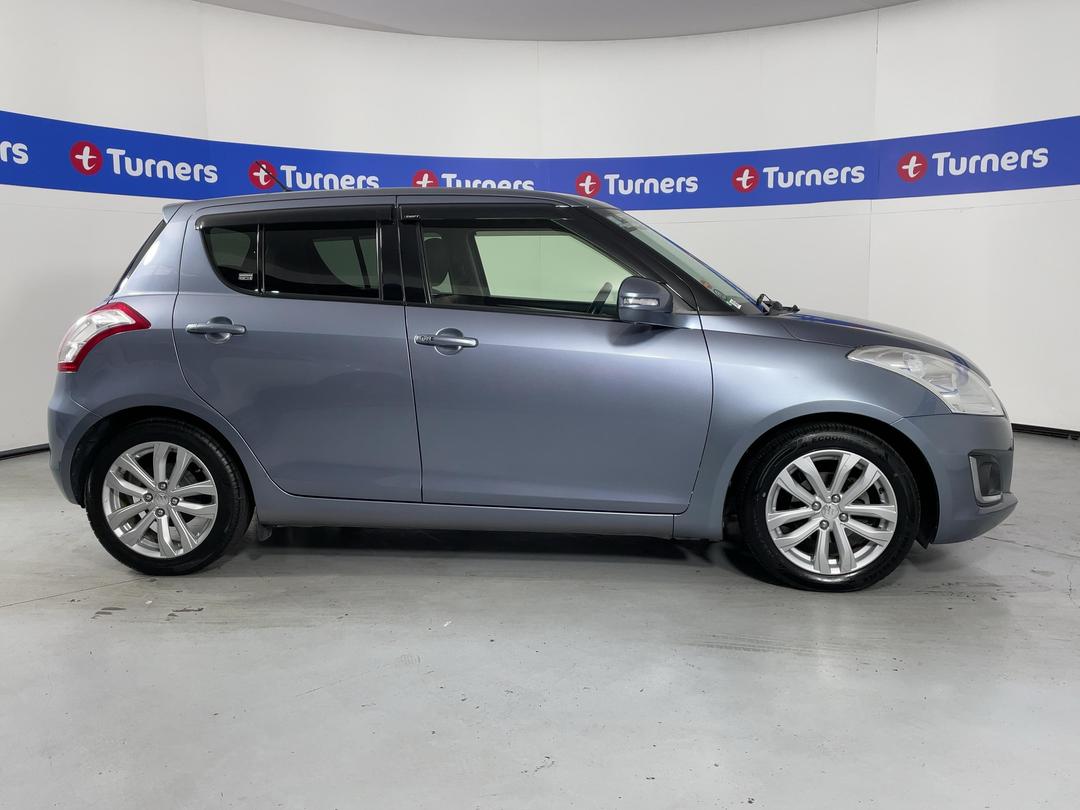 Photo '23' of Suzuki Swift