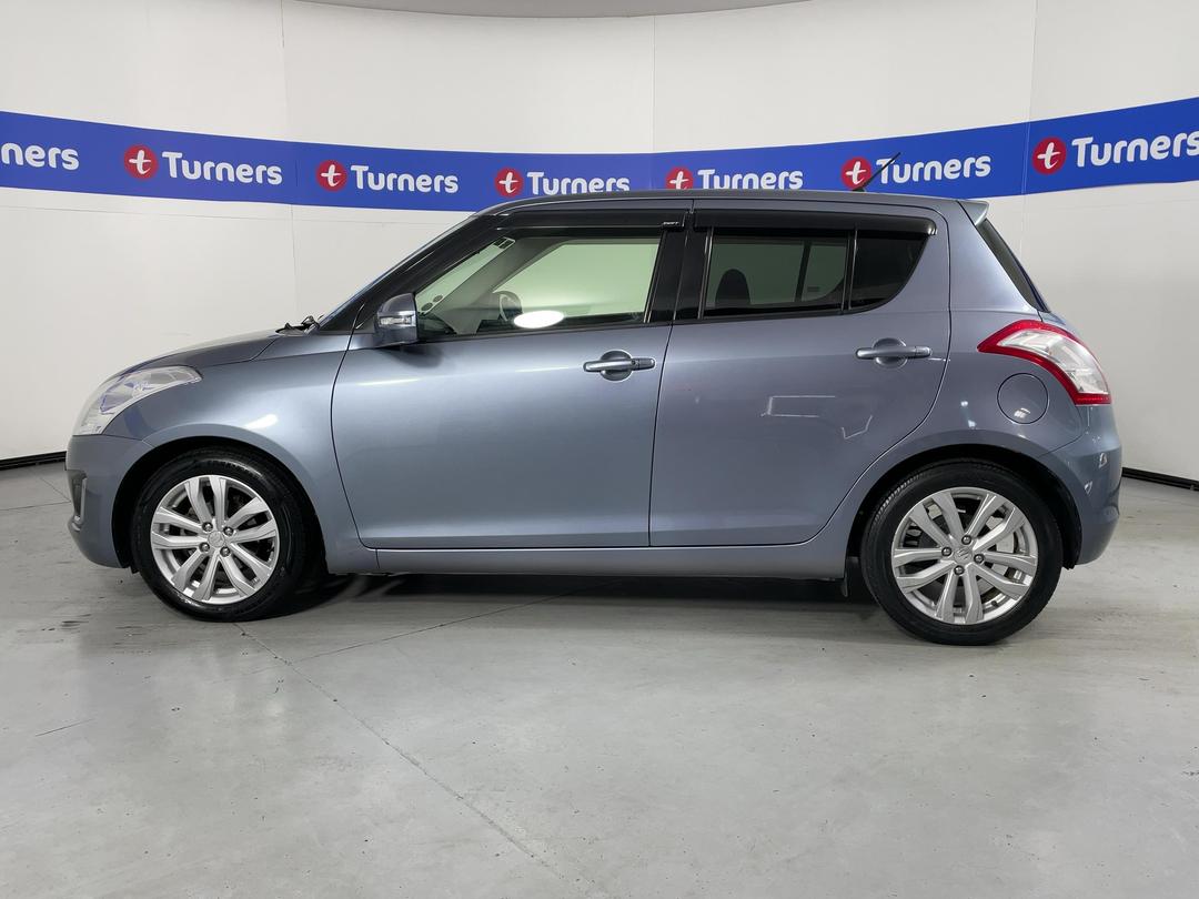 Photo '24' of Suzuki Swift