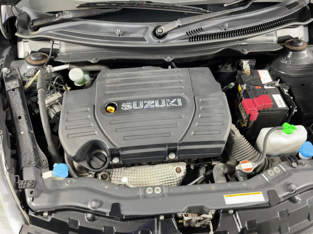 Photo '13' of Suzuki Swift