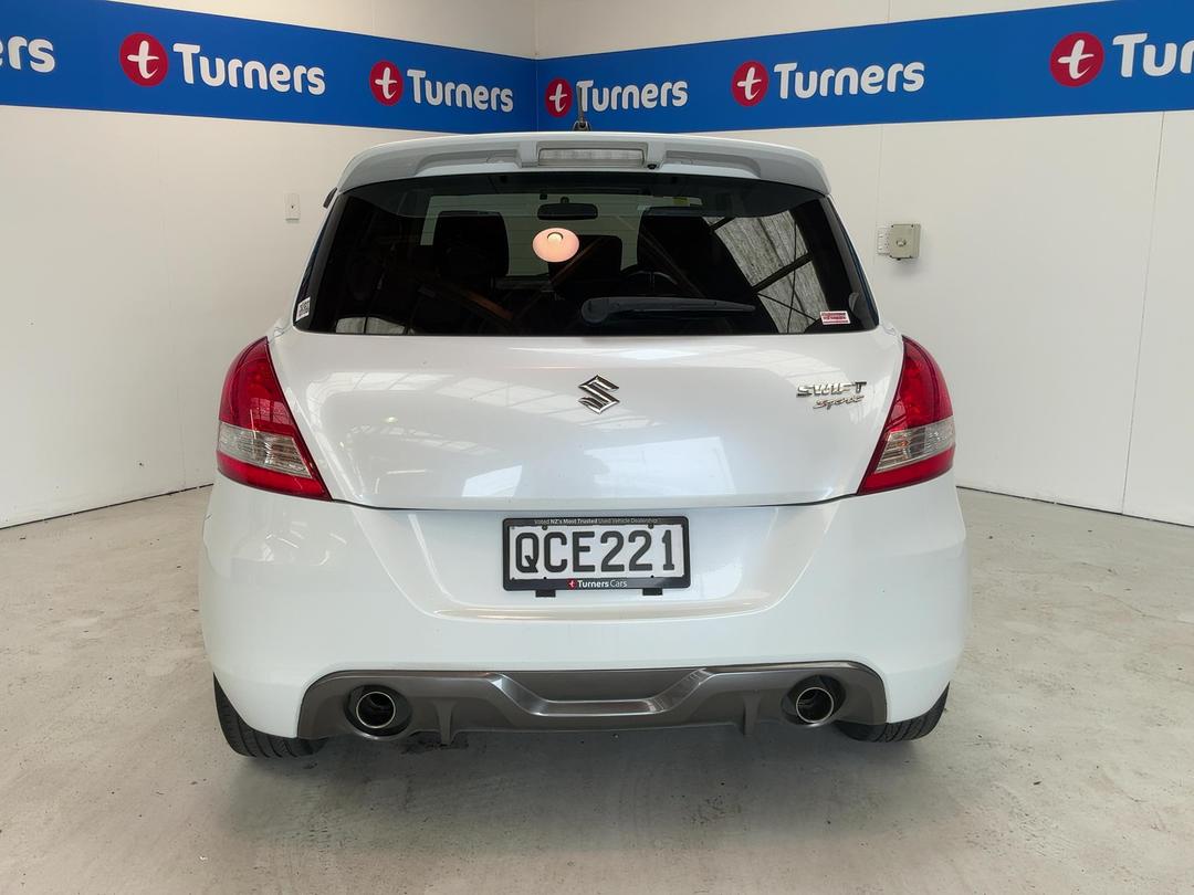 Photo '6' of Suzuki Swift