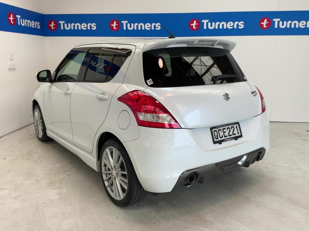 Photo '5' of Suzuki Swift