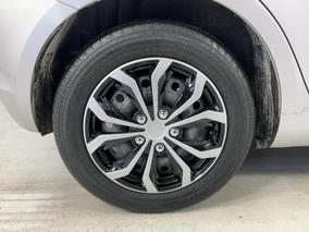 Photo '12' of Suzuki Swift