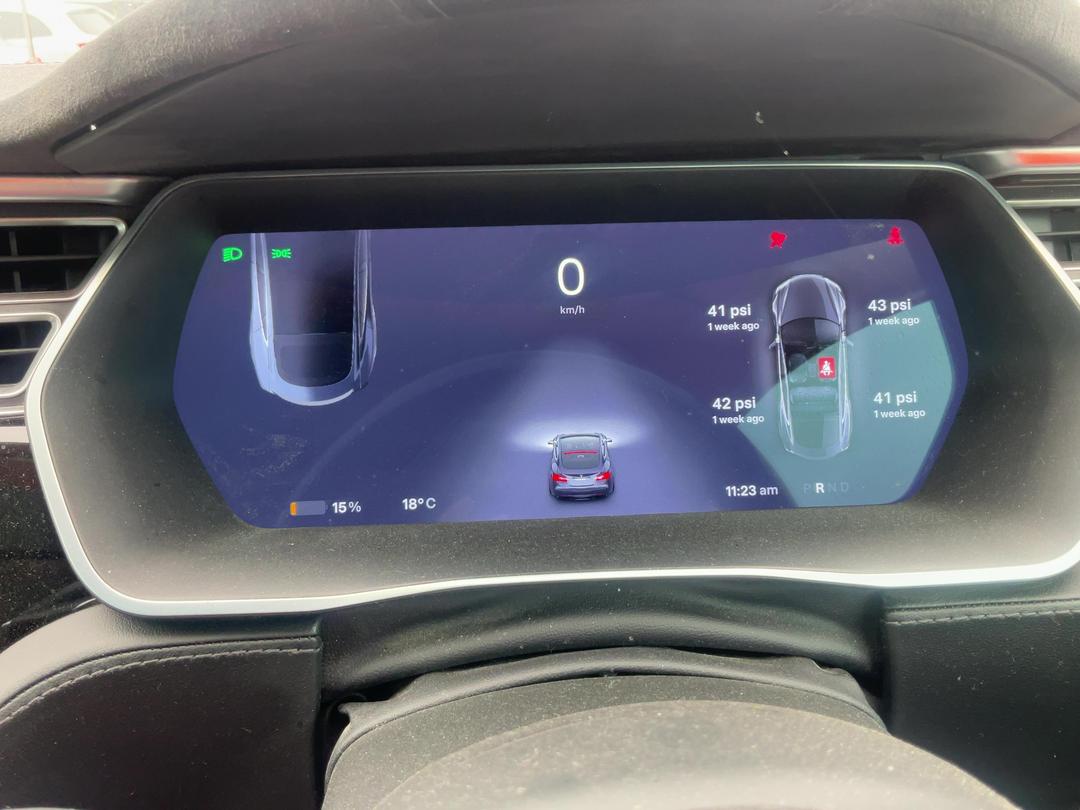 Photo '11' of Tesla Model S P85+