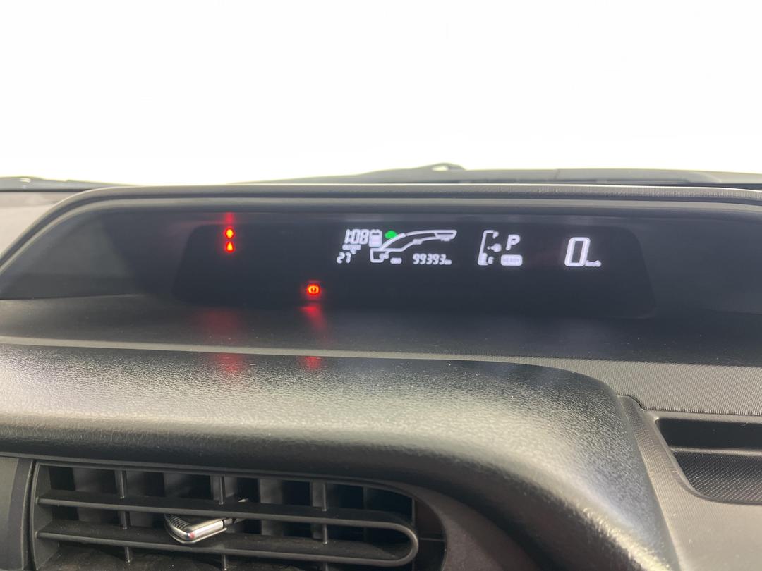 Photo '21' of Toyota Aqua