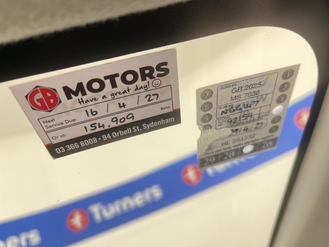 Photo '23' of Toyota Aqua