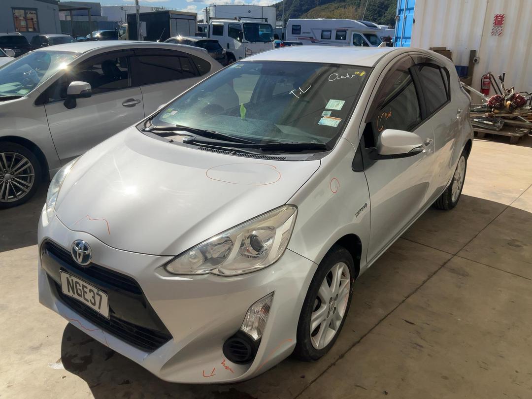 Photo '3' of Toyota Aqua