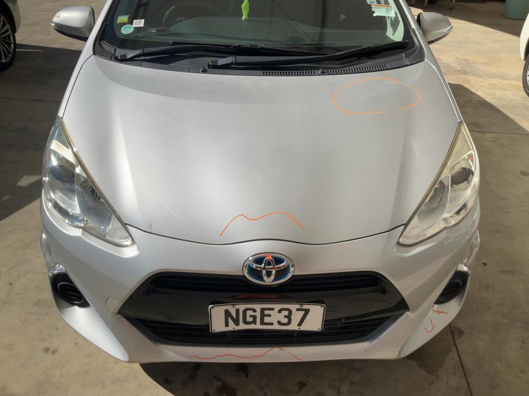 Photo '18' of Toyota Aqua