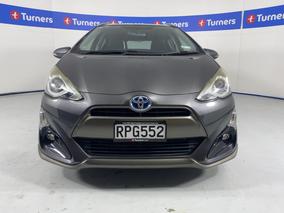 Photo '2' of Toyota Aqua