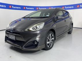 Photo '4' of Toyota Aqua