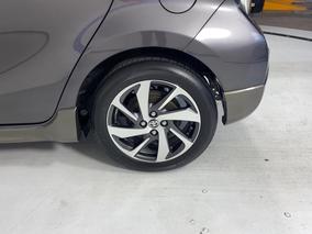 Photo '11' of Toyota Aqua
