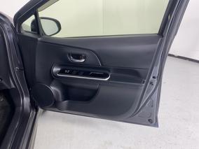 Photo '15' of Toyota Aqua