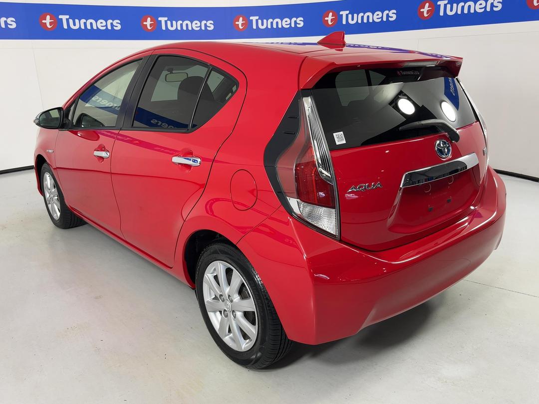 Photo '5' of Toyota Aqua