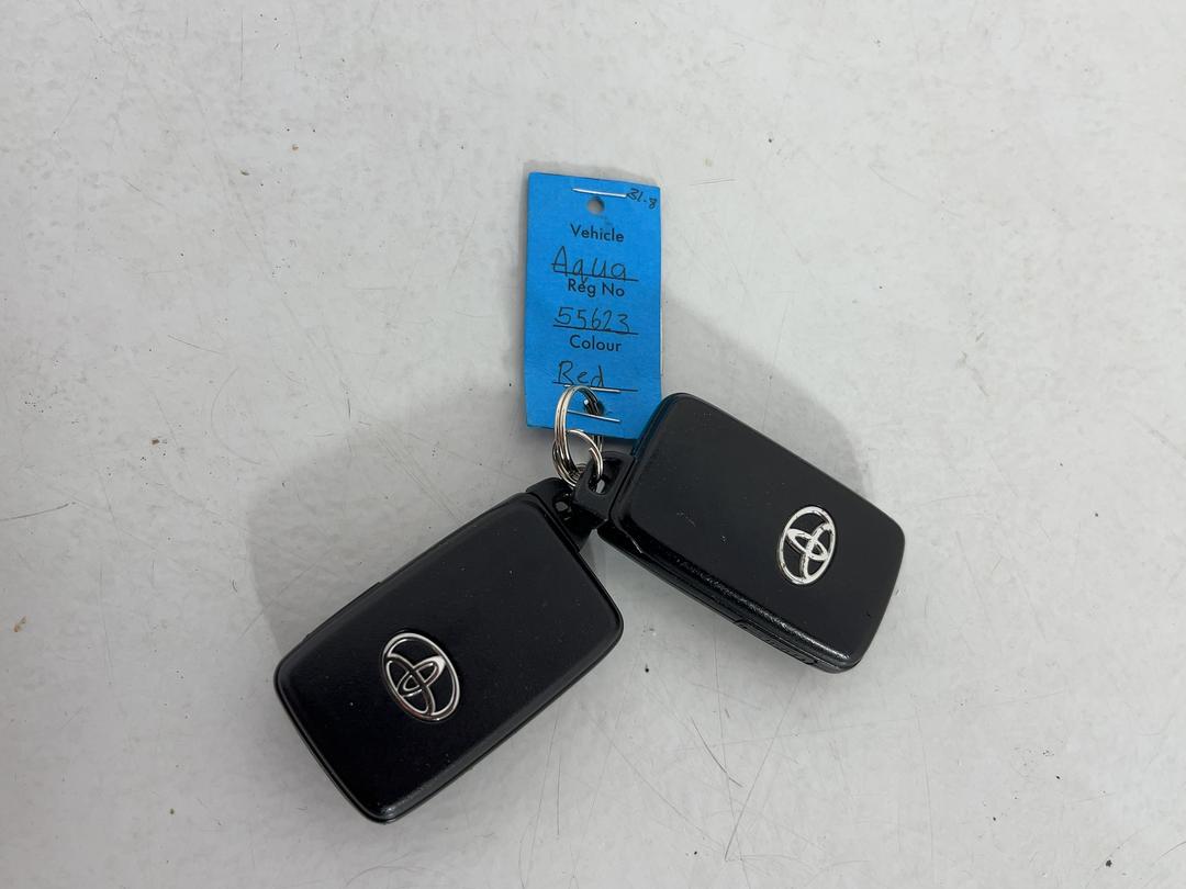Photo '22' of Toyota Aqua