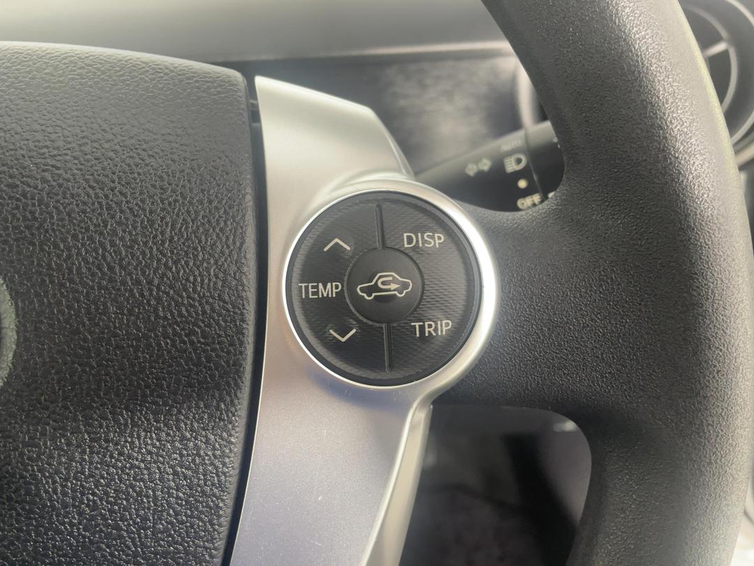 Photo '23' of Toyota Aqua