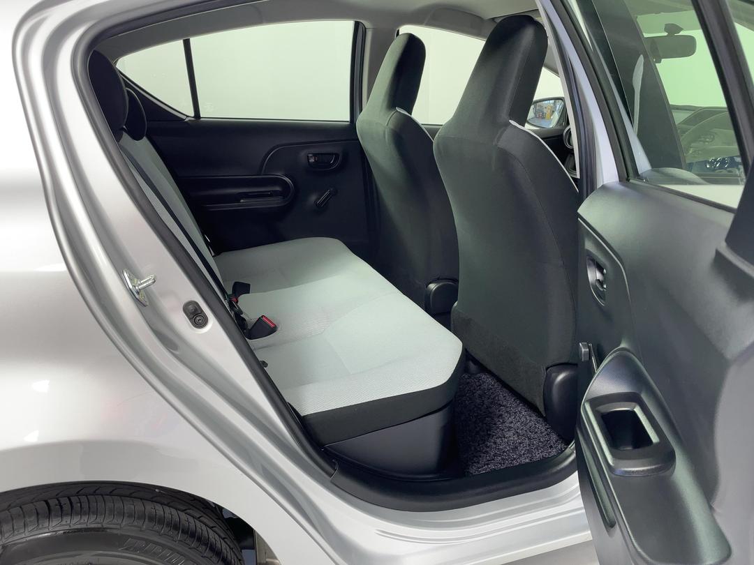 Photo '20' of Toyota Aqua