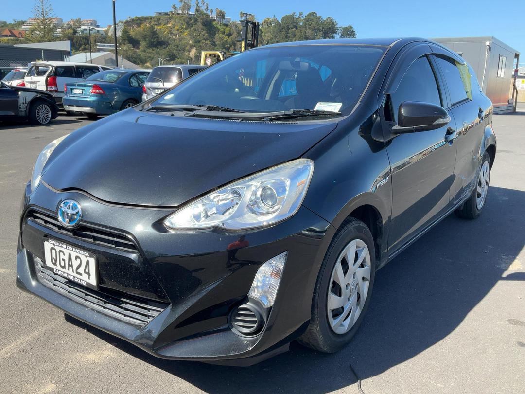 Photo '4' of Toyota Aqua