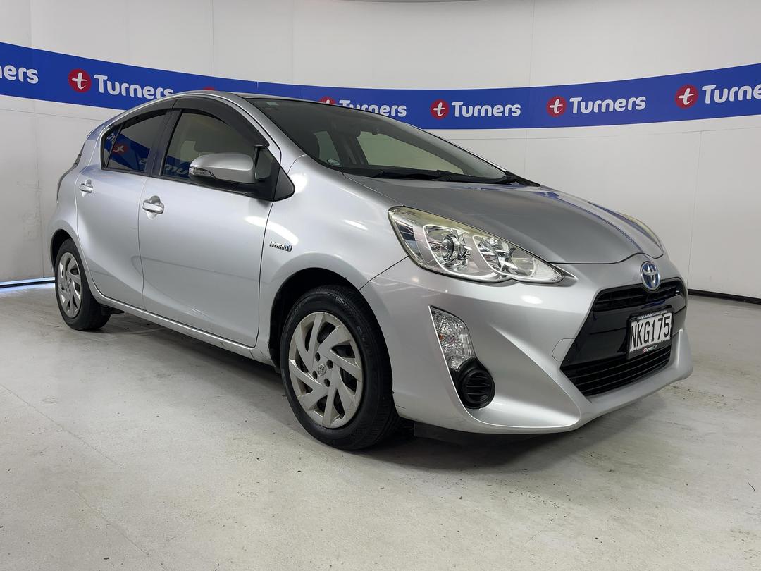 Photo '1' of Toyota Aqua