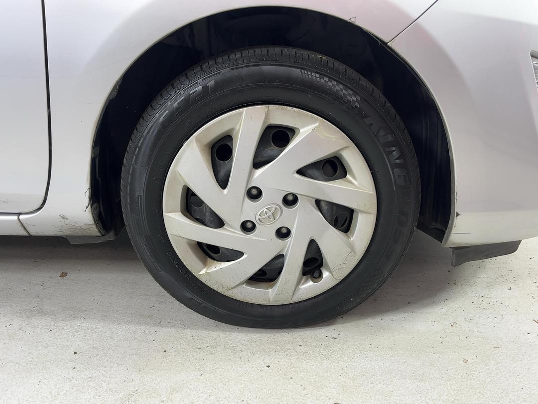 Photo '9' of Toyota Aqua