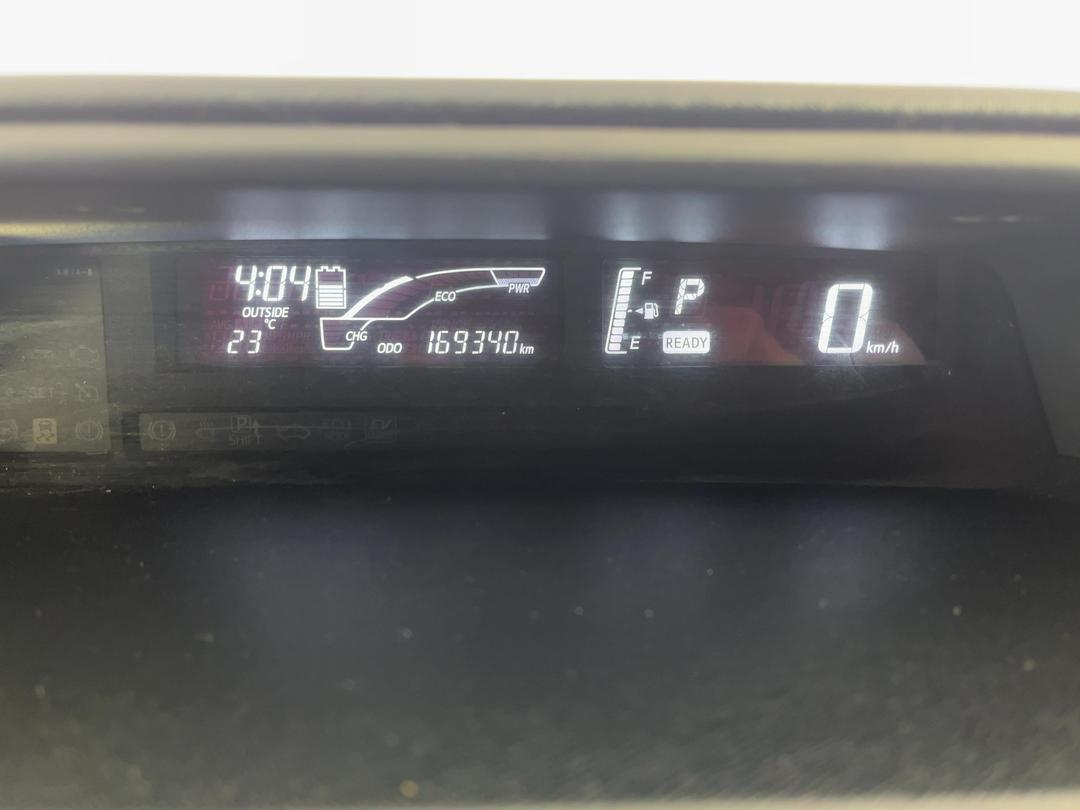 Photo '21' of Toyota Aqua