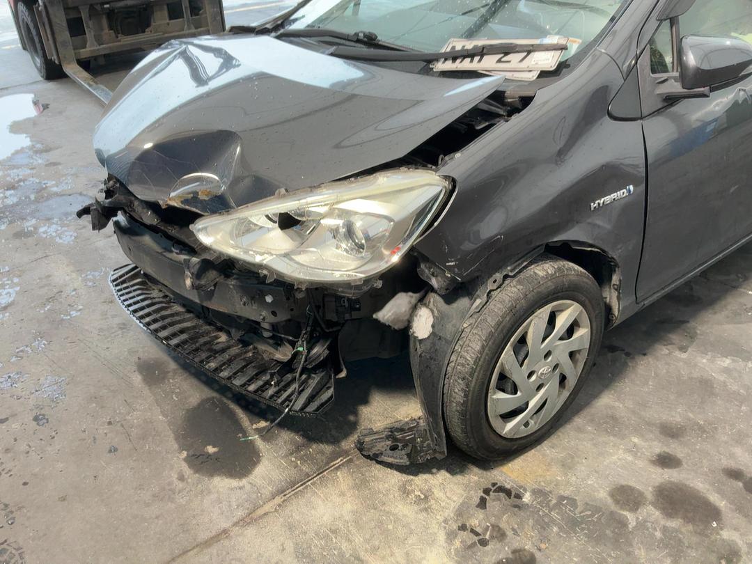 Photo '6' of Toyota Aqua