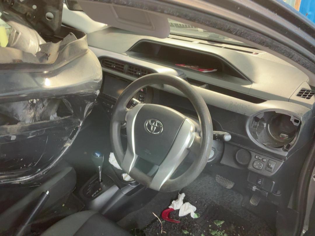 Photo '18' of Toyota Aqua