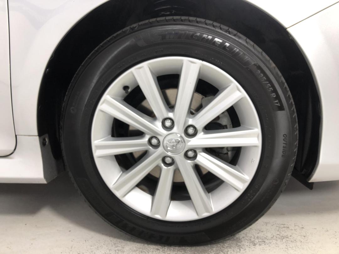 Photo '9' of Toyota Aurion