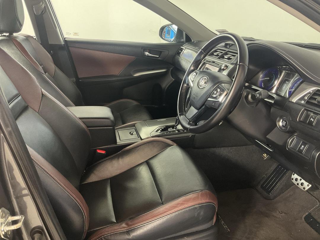 Photo '16' of Toyota Aurion