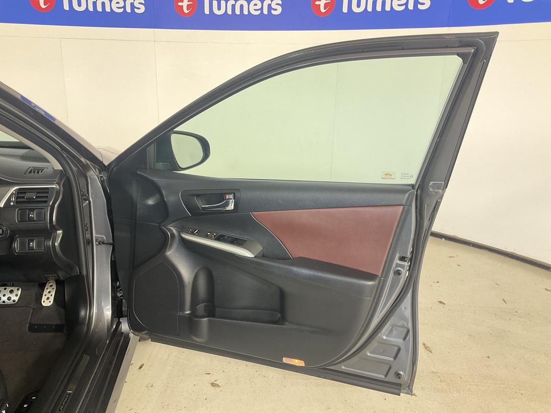 Photo '15' of Toyota Aurion