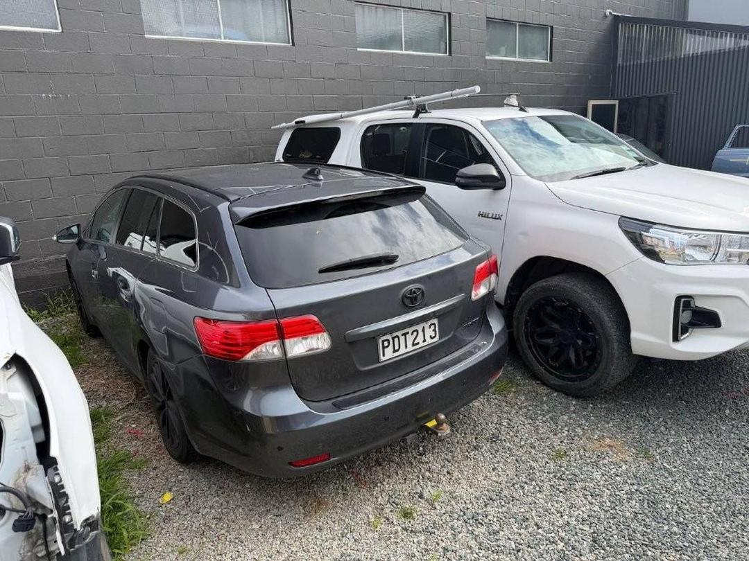Photo '3' of Toyota Avensis WGN E Photo '3' of Toyota Avensis WGN E