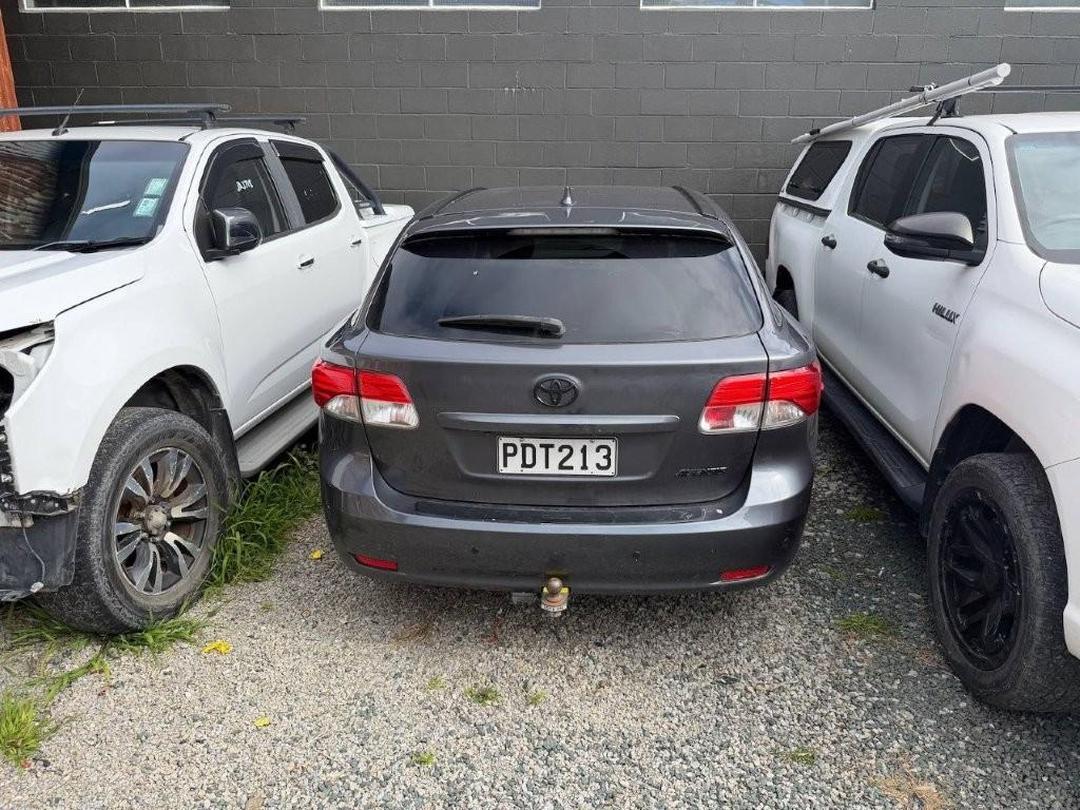 Photo '4' of Toyota Avensis WGN E Photo '4' of Toyota Avensis WGN E