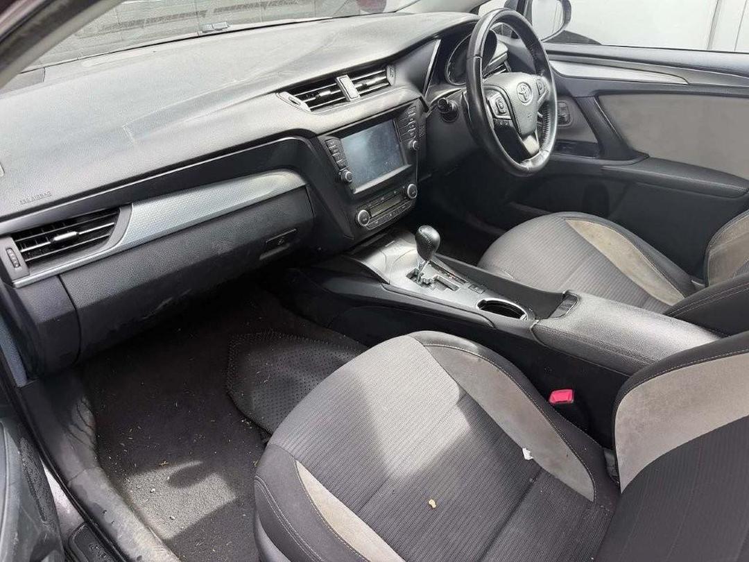 Photo '9' of Toyota Avensis WGN E Photo '9' of Toyota Avensis WGN E