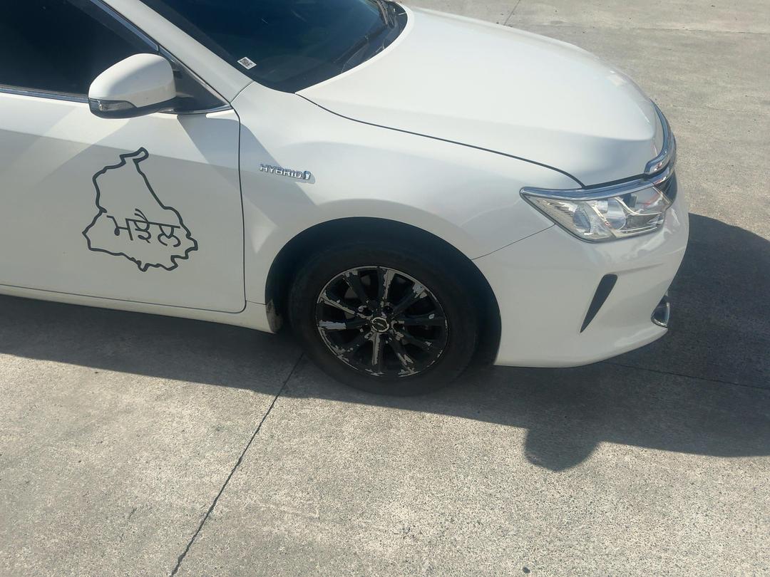 Photo '2' of Toyota Camry