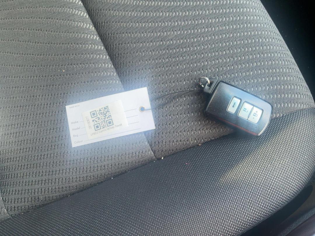 Photo '19' of Toyota Camry