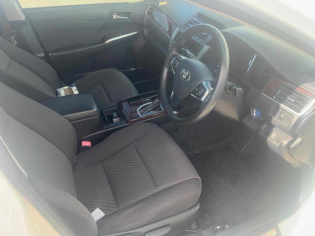 Photo '20' of Toyota Camry