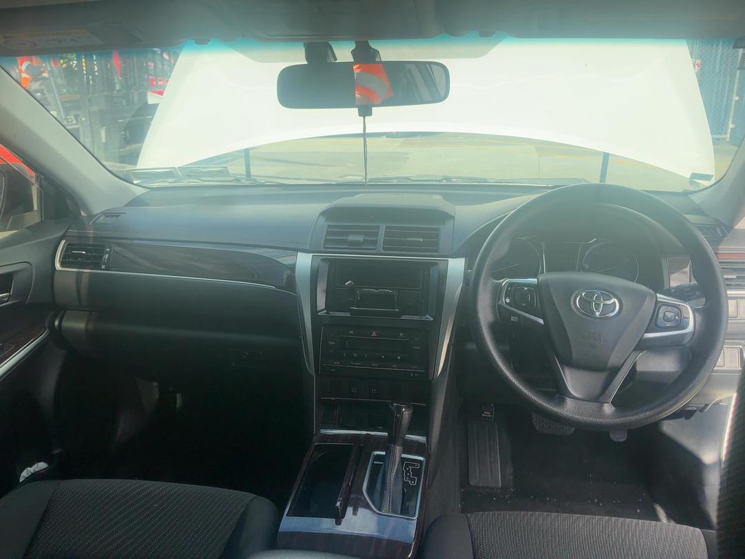 Photo '22' of Toyota Camry