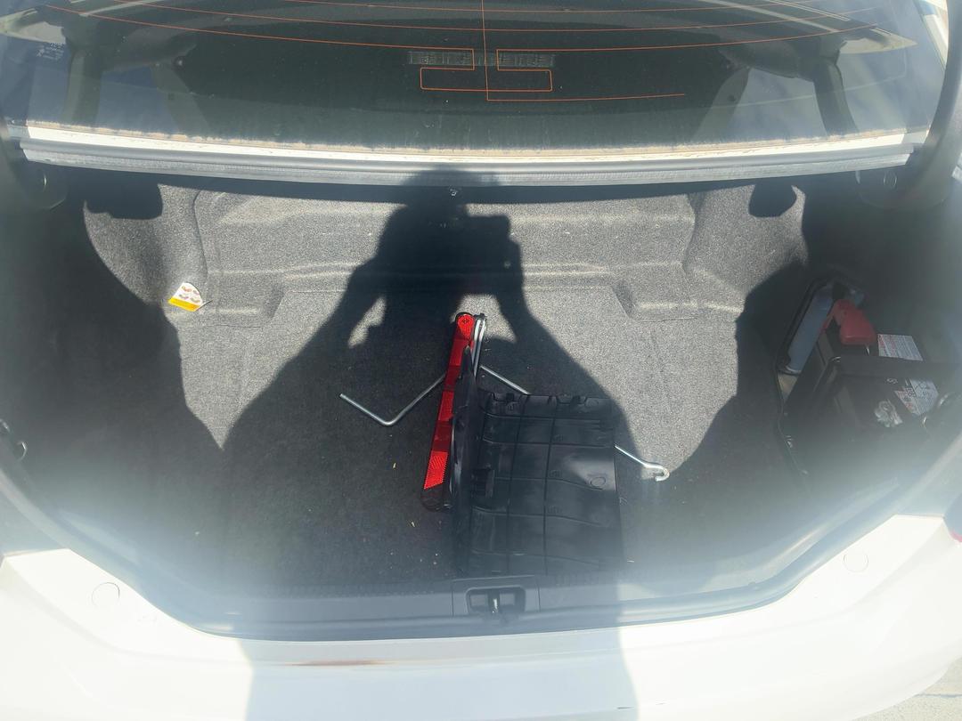 Photo '23' of Toyota Camry