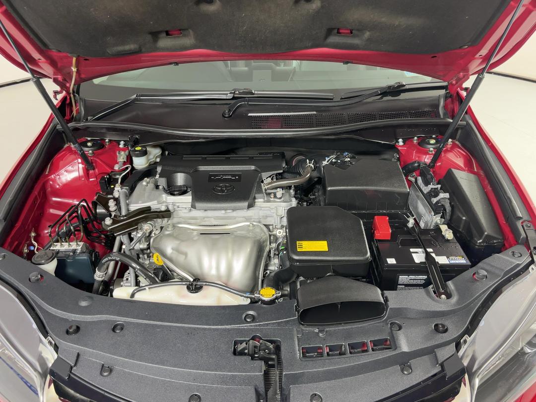 Photo '13' of Toyota Camry
