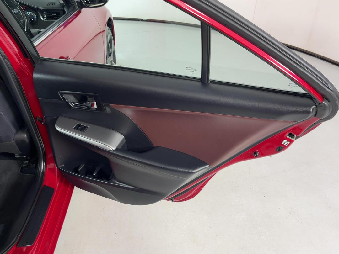 Photo '19' of Toyota Camry
